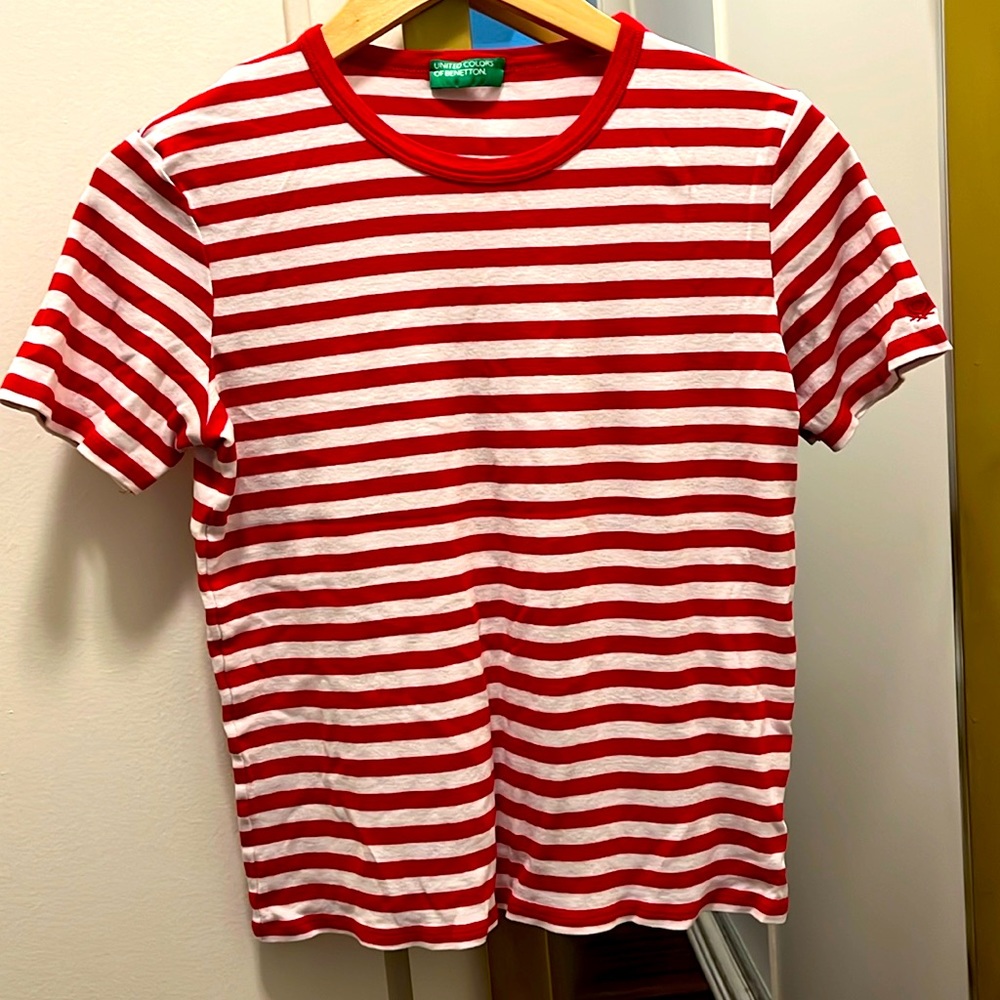 Red and white striped shirt. Women. Small. Used.